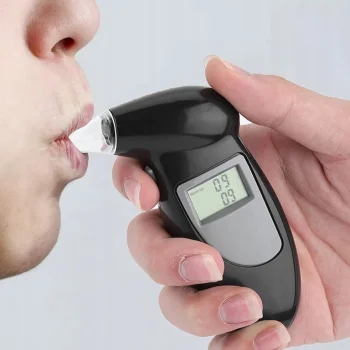 ALKOMAT CYFROWY Elektroniczny TESTER TRZEŹWOŚCI Ld Promile + USTNIKI