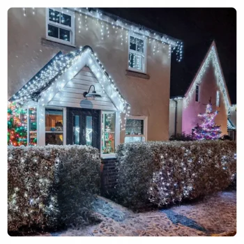 LAMPKI ŚWIĄTECZNE SOPLE Girlanda Świetlna Kurtyna 300 LED Zimny biały