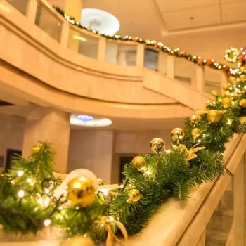 GIRLANDA ŚWIĄTECZNA SZTUCZNA DŁUGA ZIELONA CHOINKOWA GĘSTA ŁAŃCUCH 2,7M